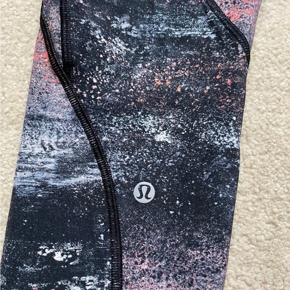 Lululemon Time To Sweat 23” Crop Leggings 2 Multicolor - Picture 8 of 12
